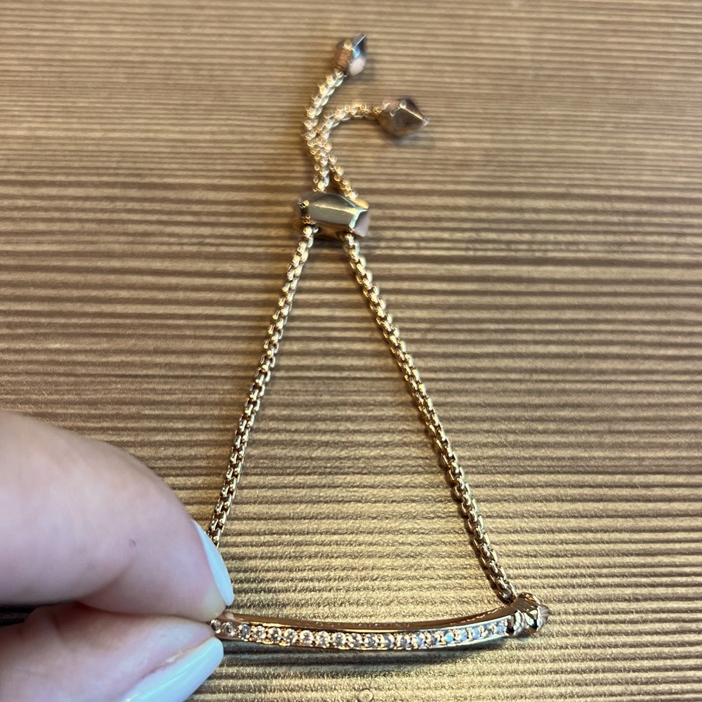 Kendra Scott Ott adjustable bracelet in rose. Gold, perfect condition.In stores.